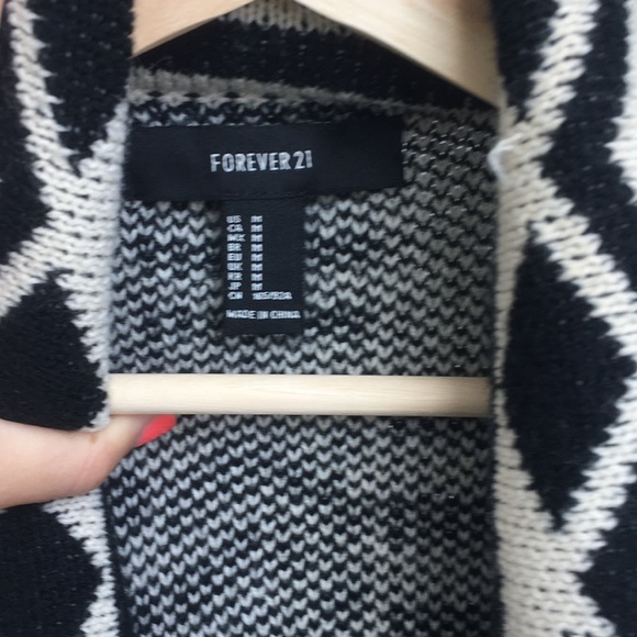 Tribal print sweater forever 21 - Picture 4 of 8
